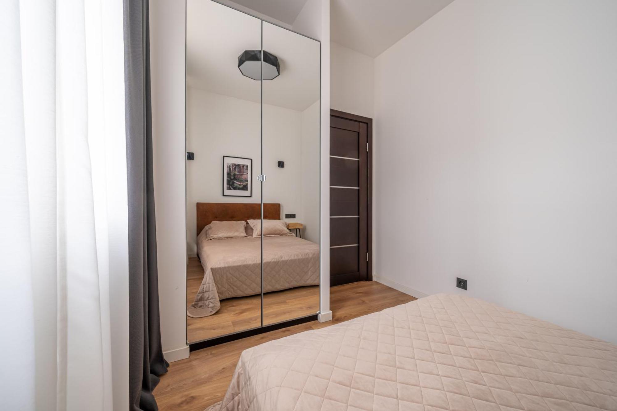 Lienes Iela Gem 1Br Apartment With Fireplace In Historic Unesco Center Ryga Zewnętrze zdjęcie