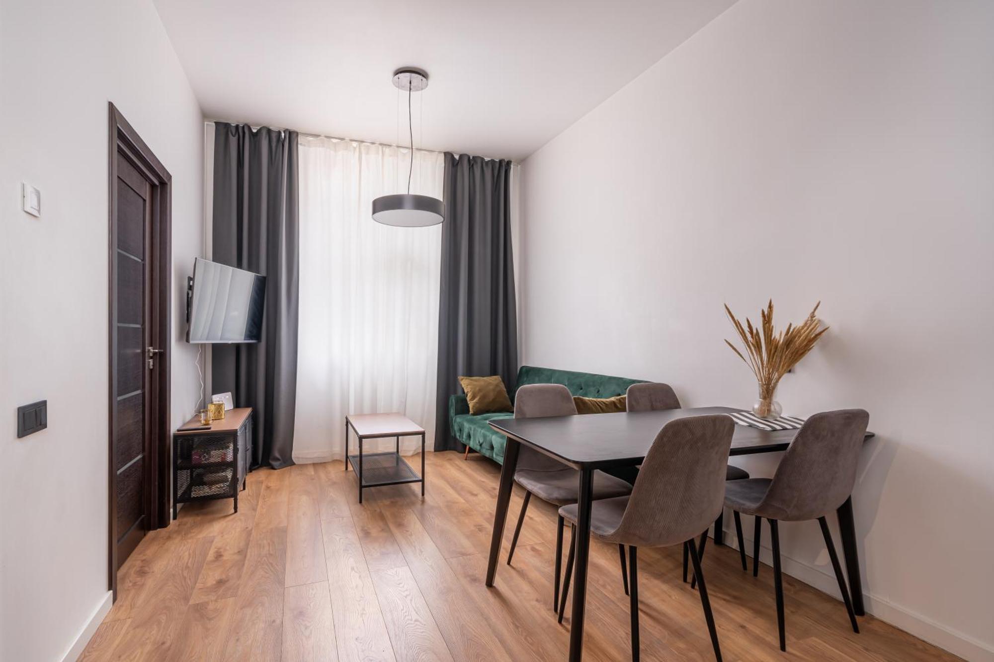 Lienes Iela Gem 1Br Apartment With Fireplace In Historic Unesco Center Ryga Zewnętrze zdjęcie